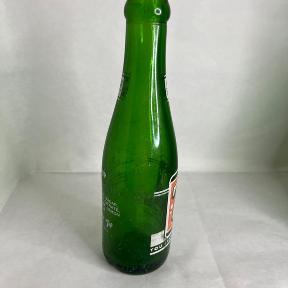 Vintage 1959 7UP Green Glass 12 oz Soda Bottle You Like It It Likes You Buff - Picture 4 of 8